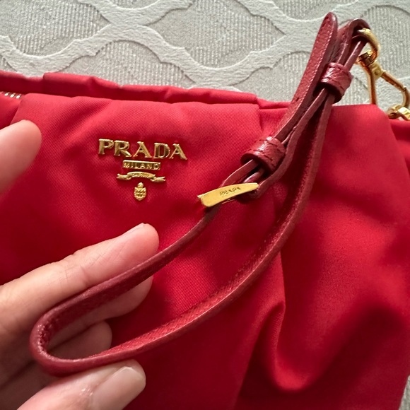 ❤️SOLD❤️ Authentic Prada Wristlet in Red - Picture 6 of 9